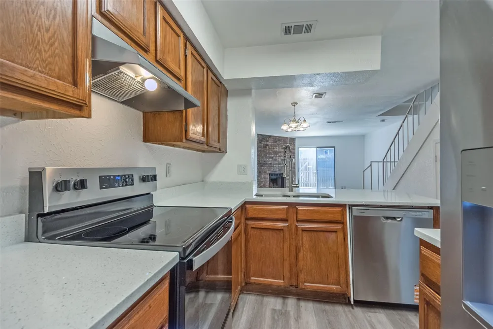 709 Lee Street Mesquite, TX 75149