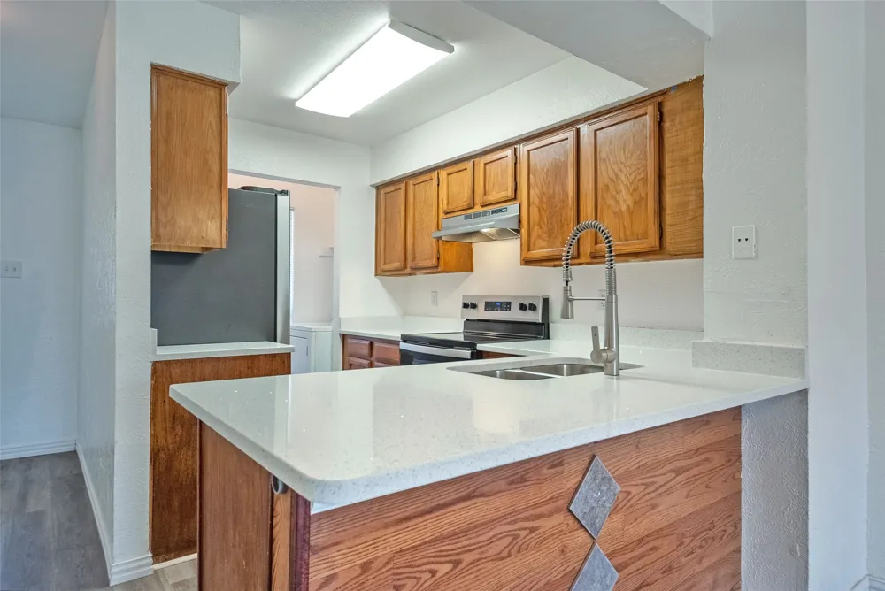 709 Lee Street Mesquite, TX 75149
