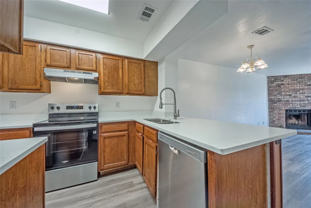 709 Lee Street Mesquite, TX 75149