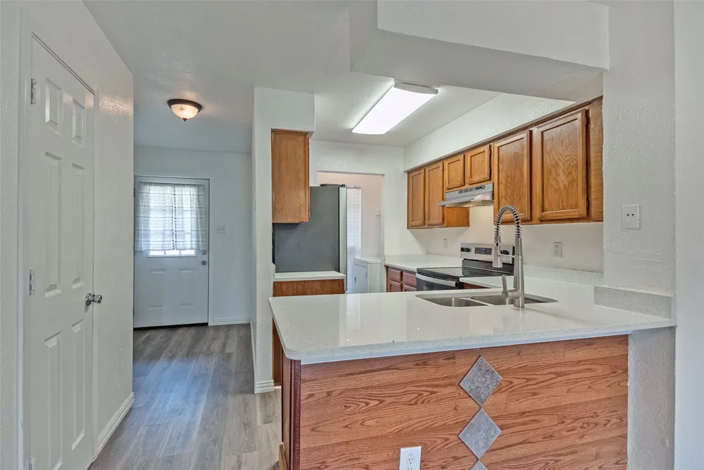 709 Lee Street Mesquite, TX 75149