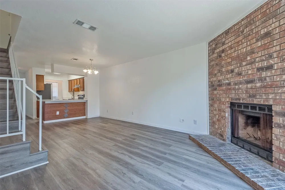 709 Lee Street Mesquite, TX 75149