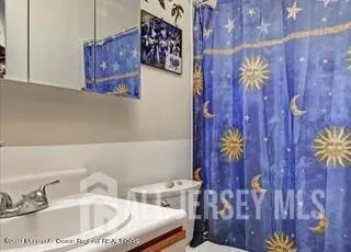 603 Holly Drive Perth Amboy, NJ 08861