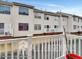 603 Holly Drive Perth Amboy, NJ 08861