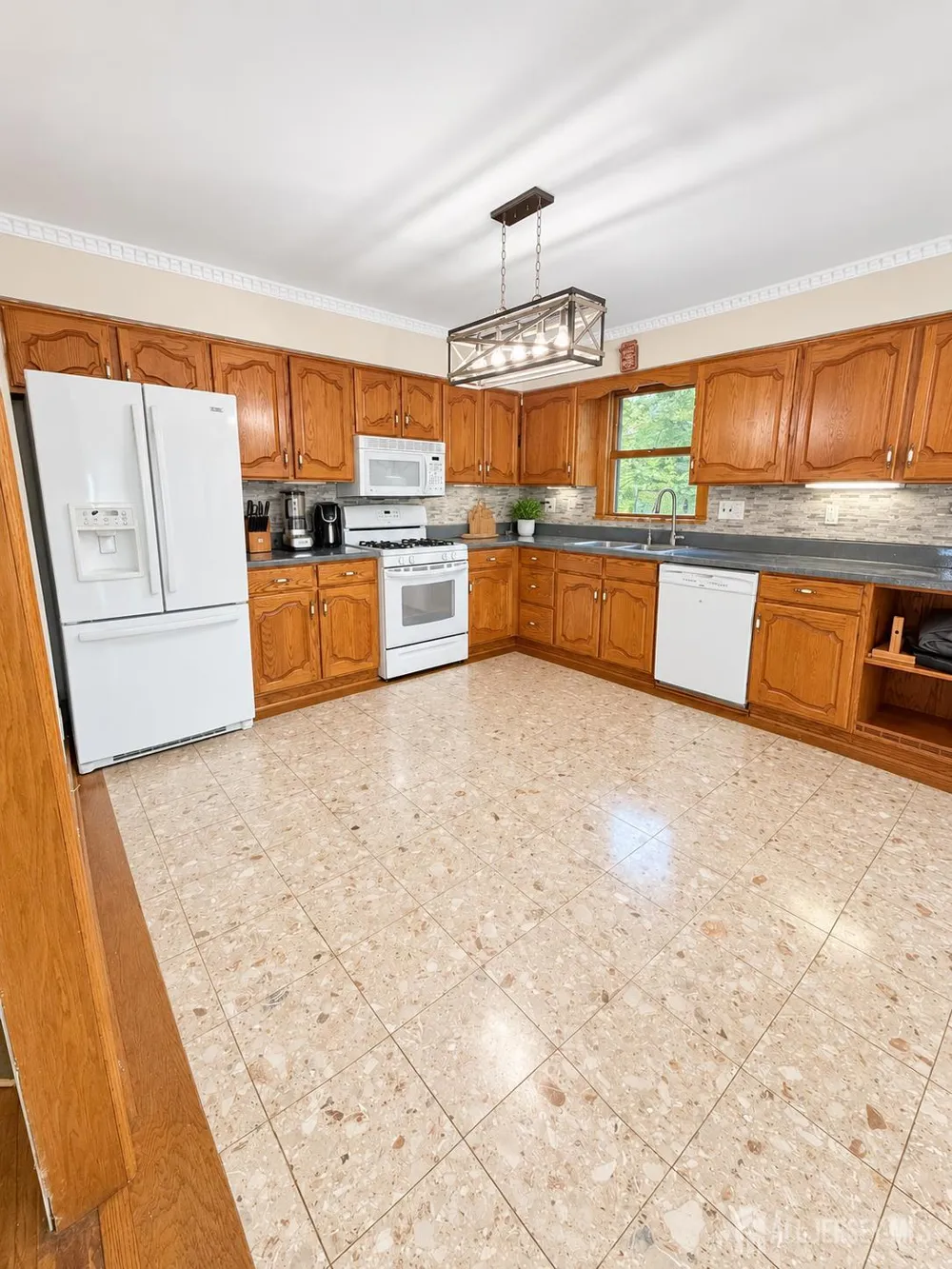 547 Lake Boulevard Lindenwold, NJ 08021