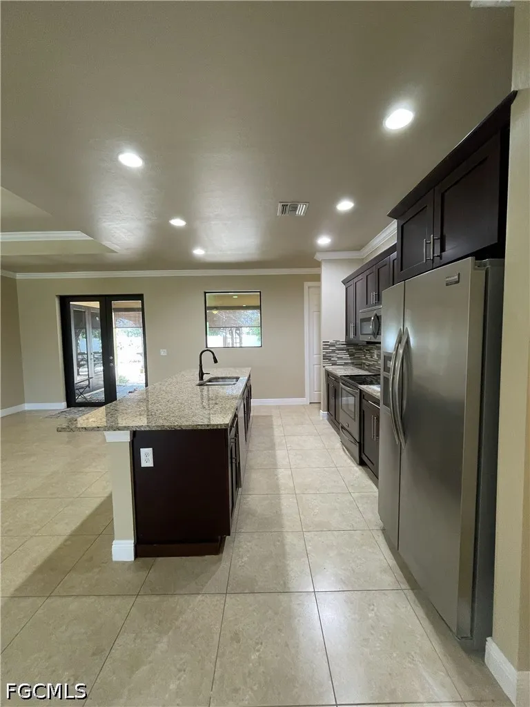SW 7th Place Cape Coral, FL 33991