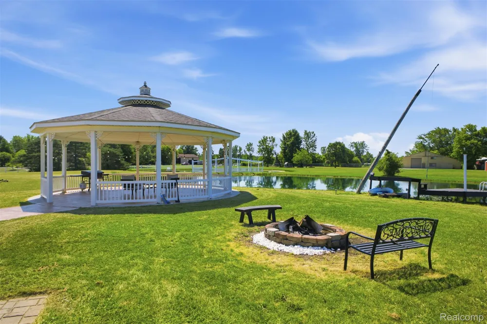 5090 S Huron River Drive Berlin Charter Township, MI 48179