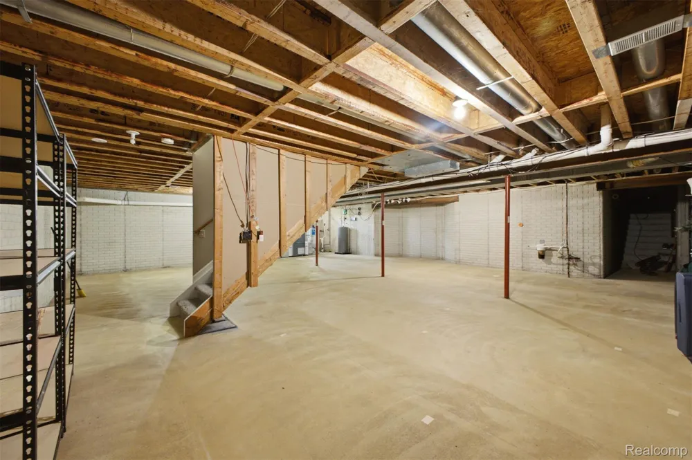 5090 S Huron River Drive Berlin Charter Township, MI 48179