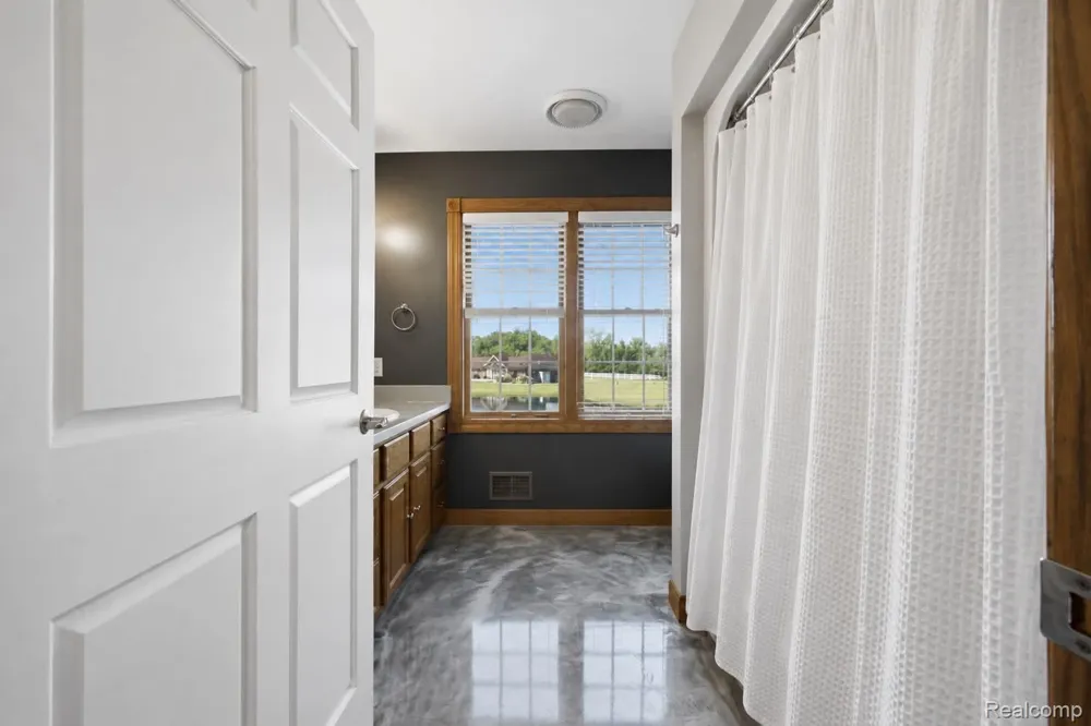 5090 S Huron River Drive Berlin Charter Township, MI 48179
