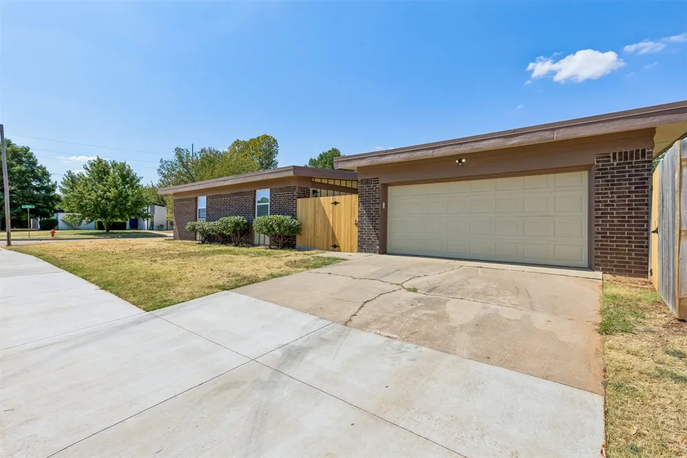 2301 NW 109th Street Oklahoma City, OK 73120