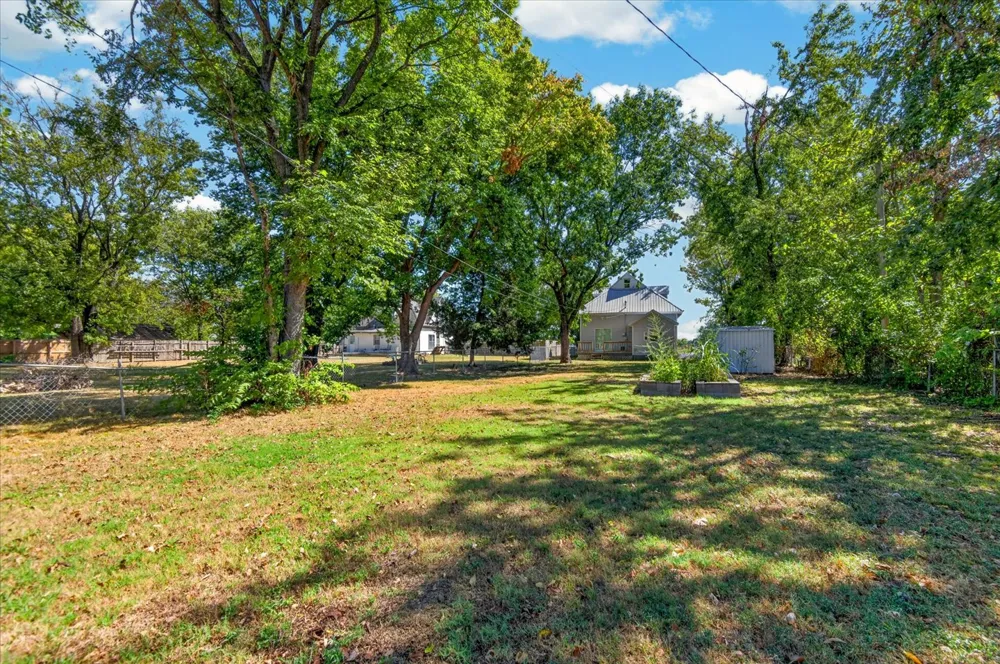 1215 Front Street Dewey, OK 74029