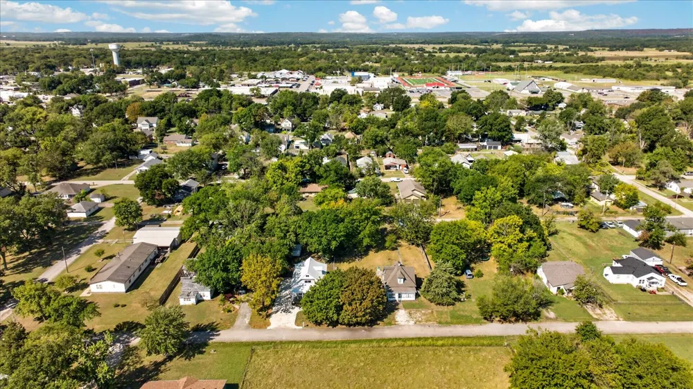 1215 Front Street Dewey, OK 74029
