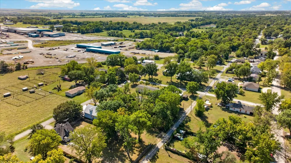 1215 Front Street Dewey, OK 74029