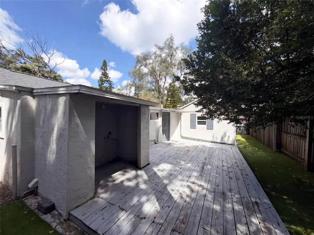 212 W HIAWATHA STREET Tampa, FL 33604