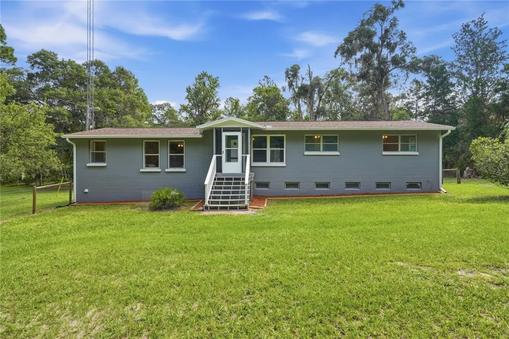 752 STATE ROAD 21 Melrose, FL 32666