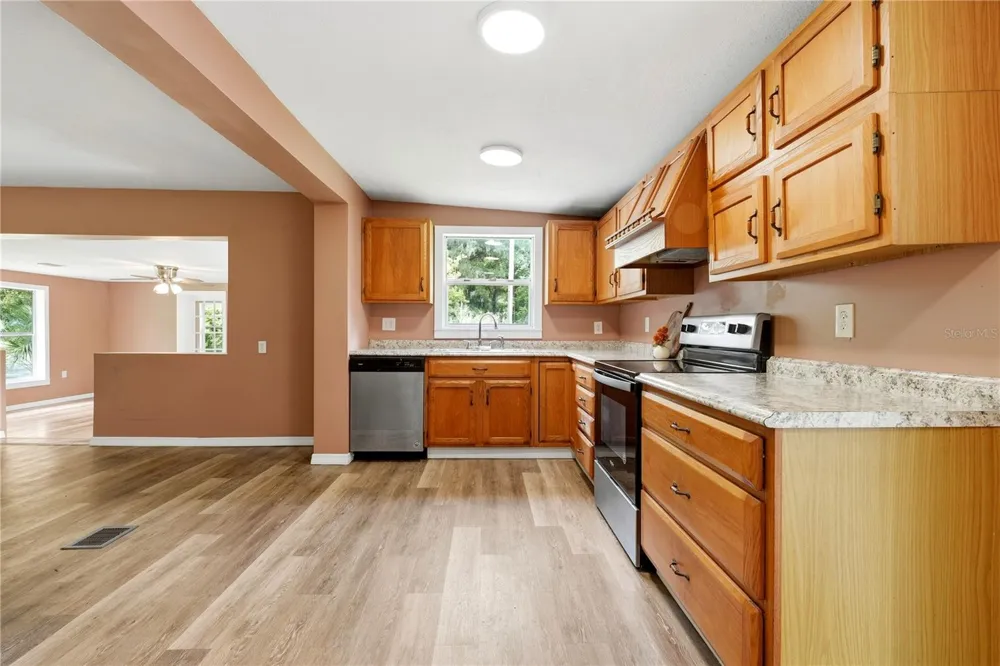 752 STATE ROAD 21 Melrose, FL 32666