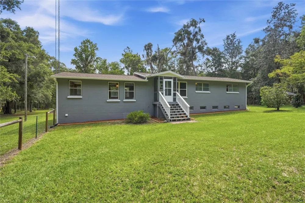 752 STATE ROAD 21 Melrose, FL 32666