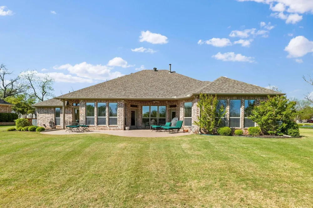 5609 Flagstick Drive Granbury, TX 76049