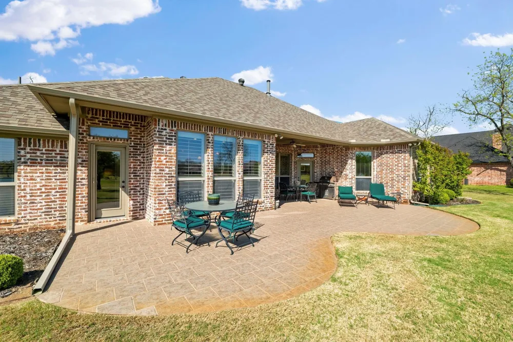 5609 Flagstick Drive Granbury, TX 76049