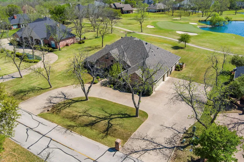 5609 Flagstick Drive Granbury, TX 76049