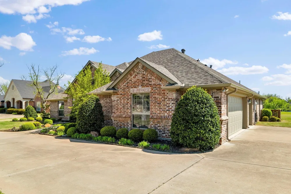 5609 Flagstick Drive Granbury, TX 76049