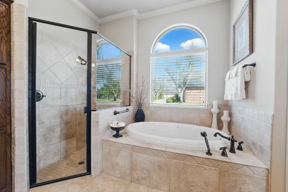 5609 Flagstick Drive Granbury, TX 76049