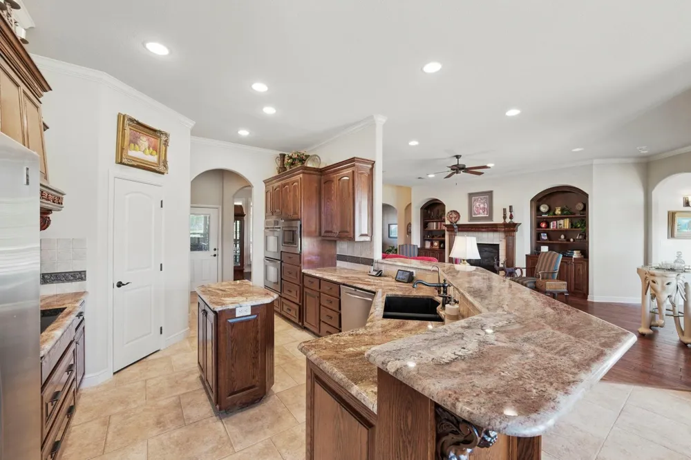 5609 Flagstick Drive Granbury, TX 76049