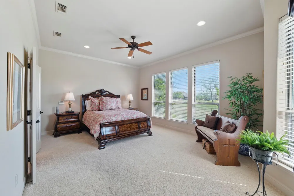 5609 Flagstick Drive Granbury, TX 76049