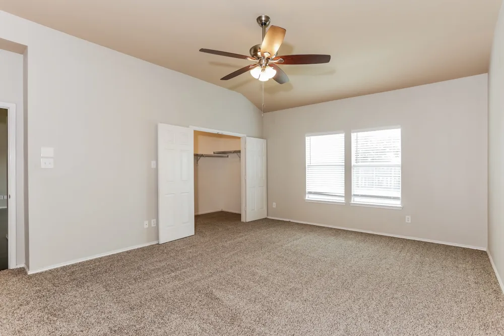 7439 Gallo Grand Prairie, TX 75054