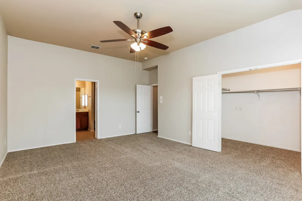 7439 Gallo Grand Prairie, TX 75054