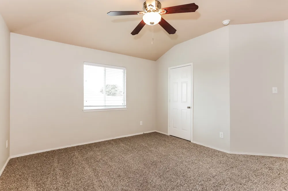 7439 Gallo Grand Prairie, TX 75054
