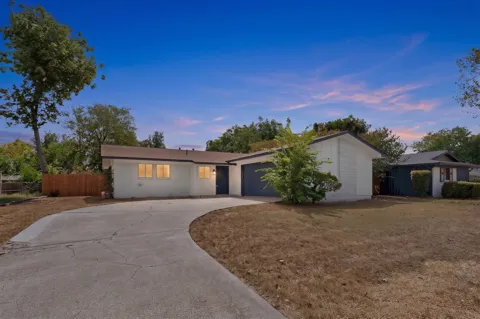 4649 South Drive W