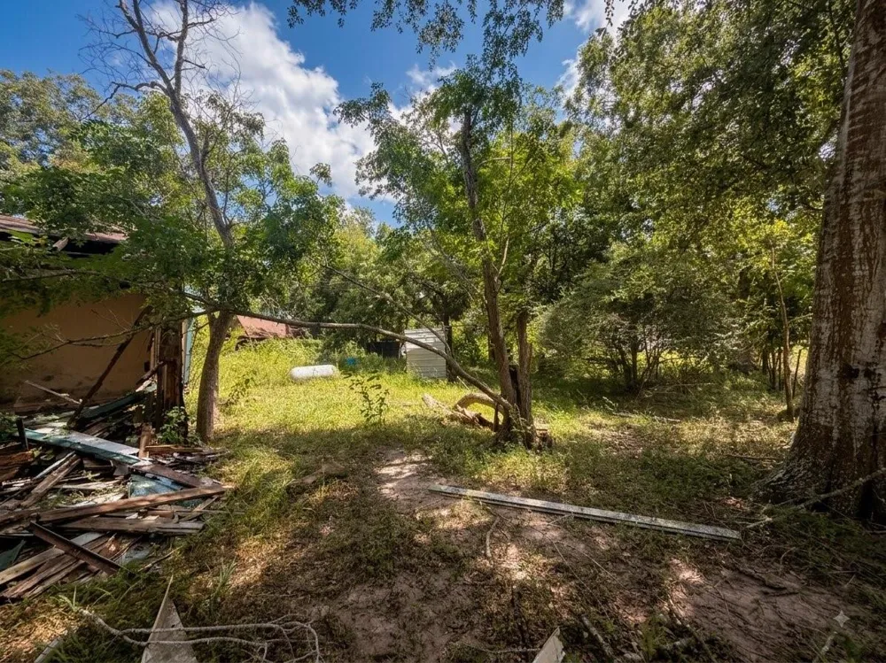 174 Bailey Road Angleton, TX 77515