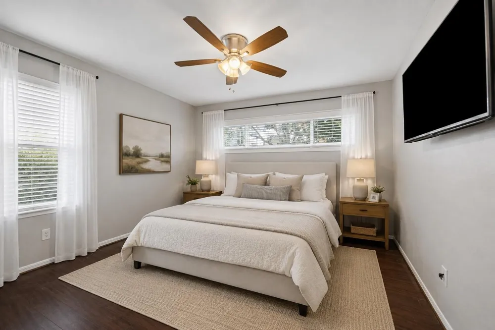 2214 Saxon Drive Houston, TX 77018