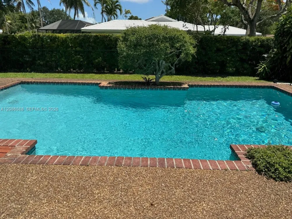 16101 SW 87th Ct Palmetto Bay, FL 33157