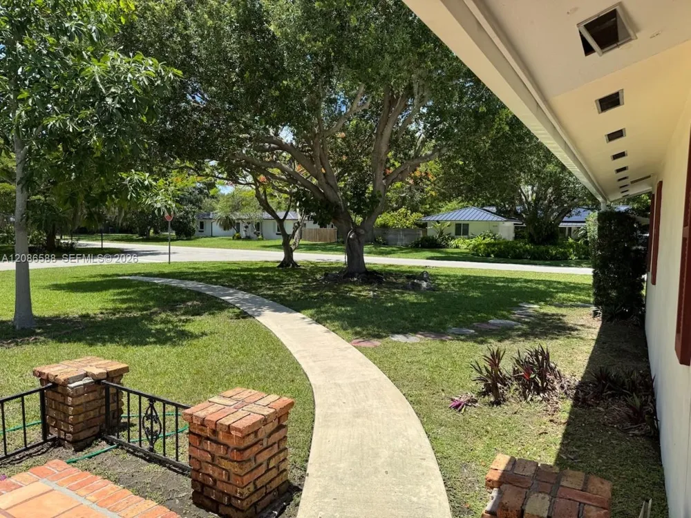 16101 SW 87th Ct Palmetto Bay, FL 33157