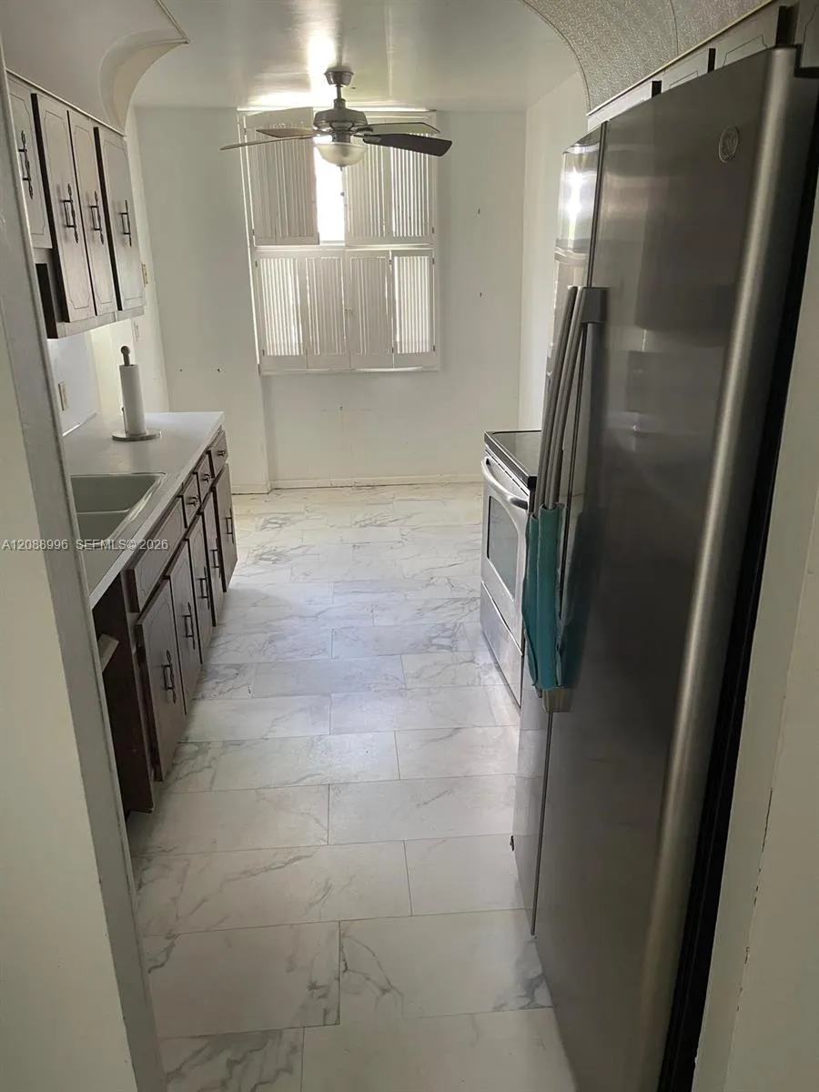 4200 Hillcrest Dr #401 Hollywood, FL 33021