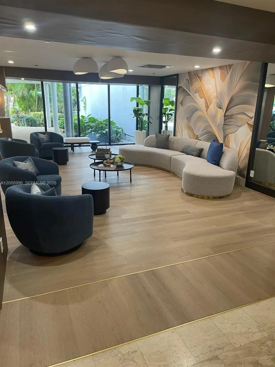 4200 Hillcrest Dr #401 Hollywood, FL 33021