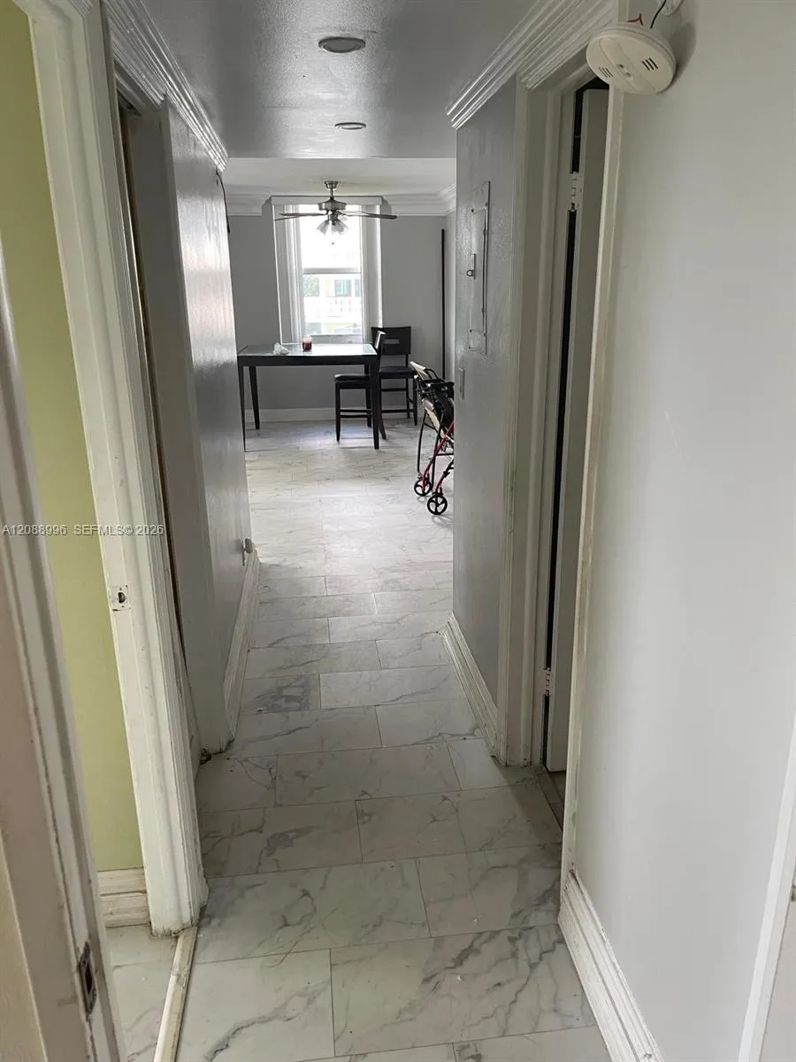 4200 Hillcrest Dr #401 Hollywood, FL 33021