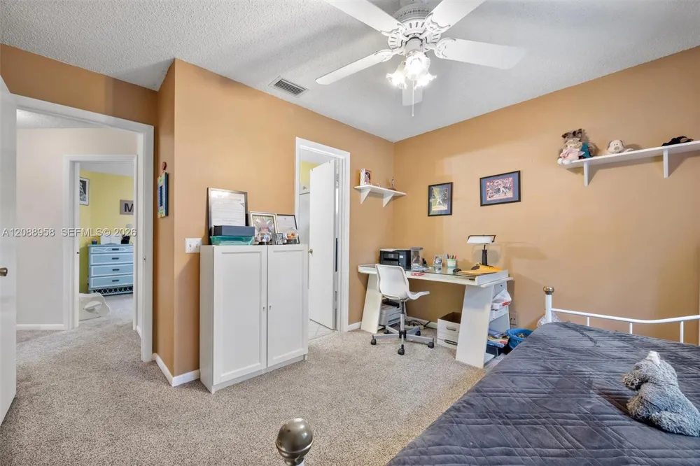 11092 Topeka Pl Cooper City, FL 33026
