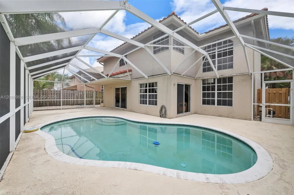 11092 Topeka Pl Cooper City, FL 33026