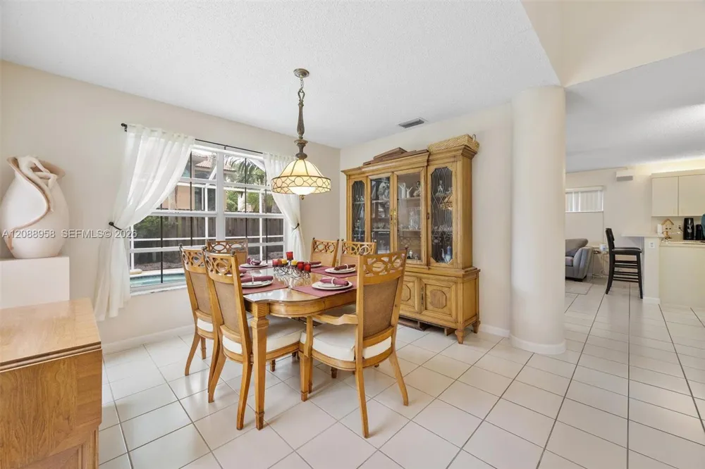 11092 Topeka Pl Cooper City, FL 33026