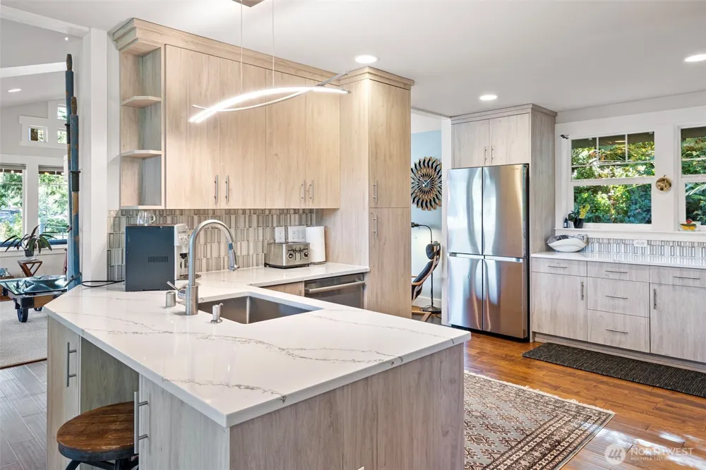 9312 Glencove Road NW Gig Harbor, WA 98329