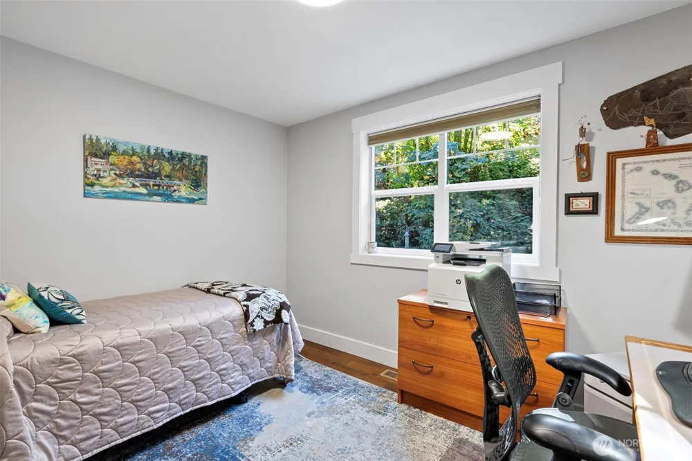 9312 Glencove Road NW Gig Harbor, WA 98329