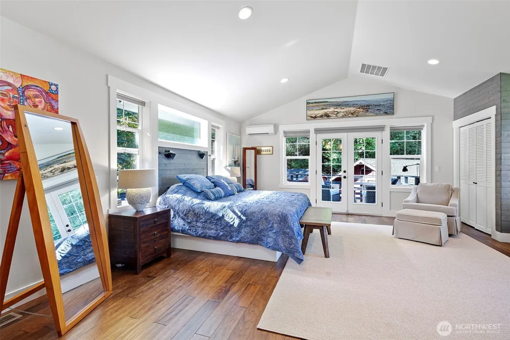9312 Glencove Road NW Gig Harbor, WA 98329