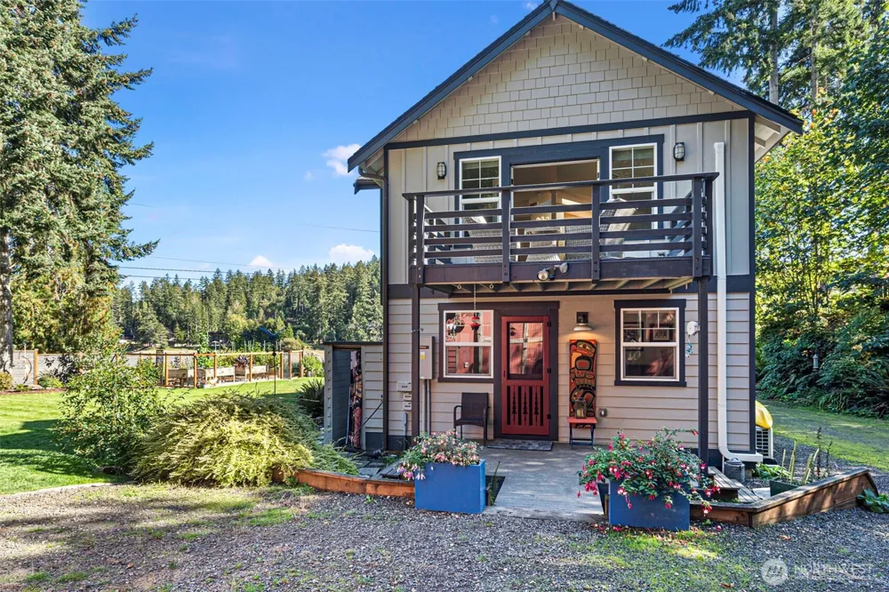 9312 Glencove Road NW Gig Harbor, WA 98329
