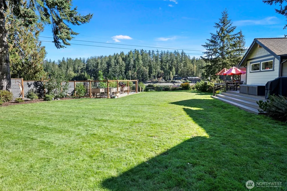 9312 Glencove Road NW Gig Harbor, WA 98329