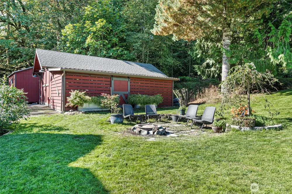 9312 Glencove Road NW Gig Harbor, WA 98329