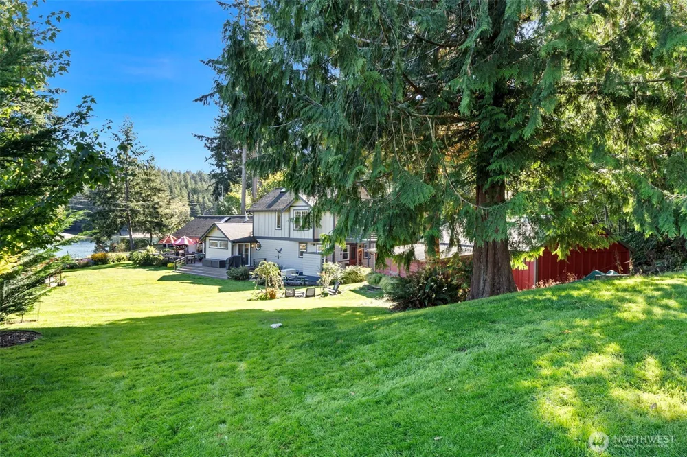 9312 Glencove Road NW Gig Harbor, WA 98329