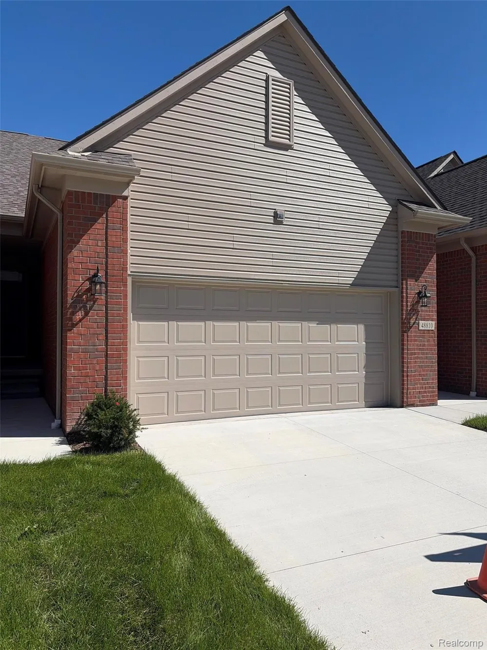 48810 Birmingham Drive #36 Chesterfield Township, MI 48047