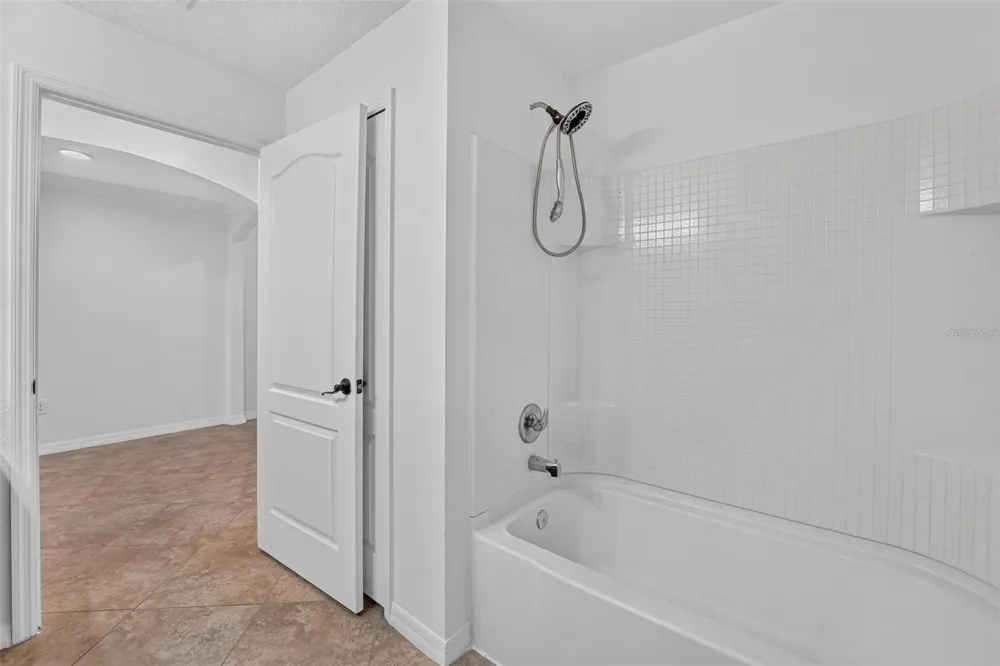 10648 INSIDE LOOP Orlando, FL 32825